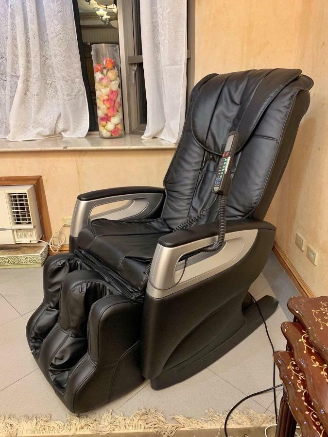Unique With Amazing Bayview, W/ Massage Chair