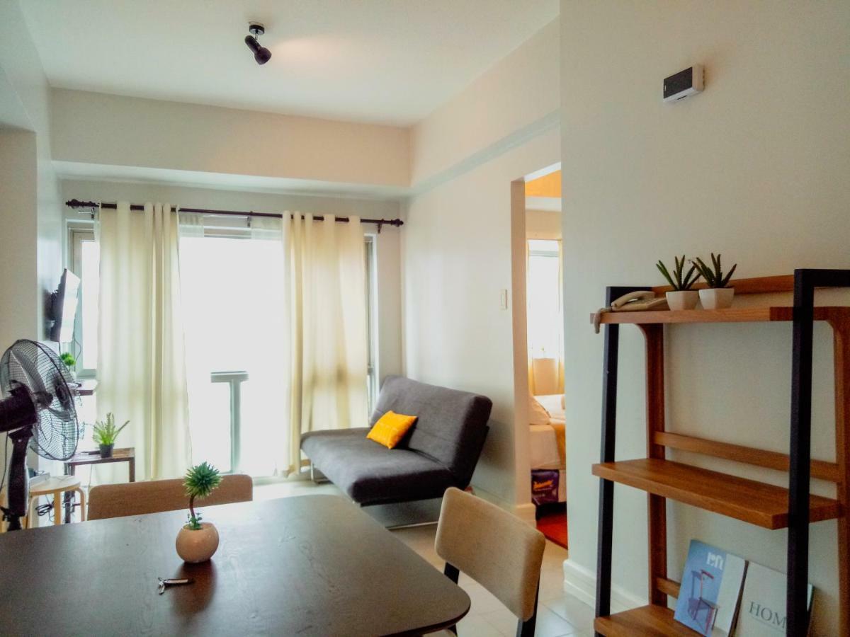 Apartment Forbes Area Bgc Taguig Manila