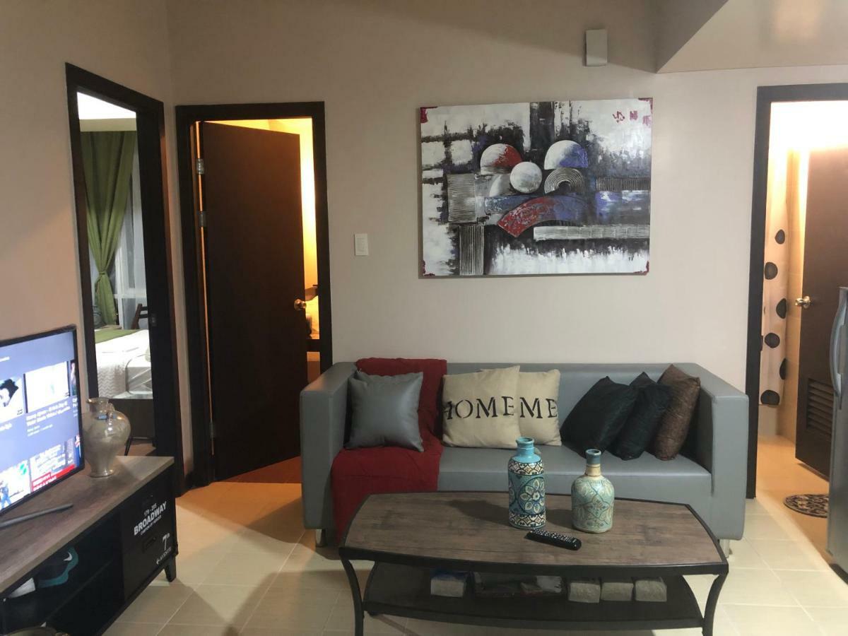 San Lorenzo Place 2br 29-e By Larico Manila