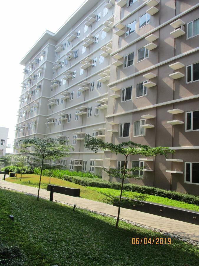 Xny At Smdc Trees Residences Quezon City-1 Bed W Balc Apartment *
