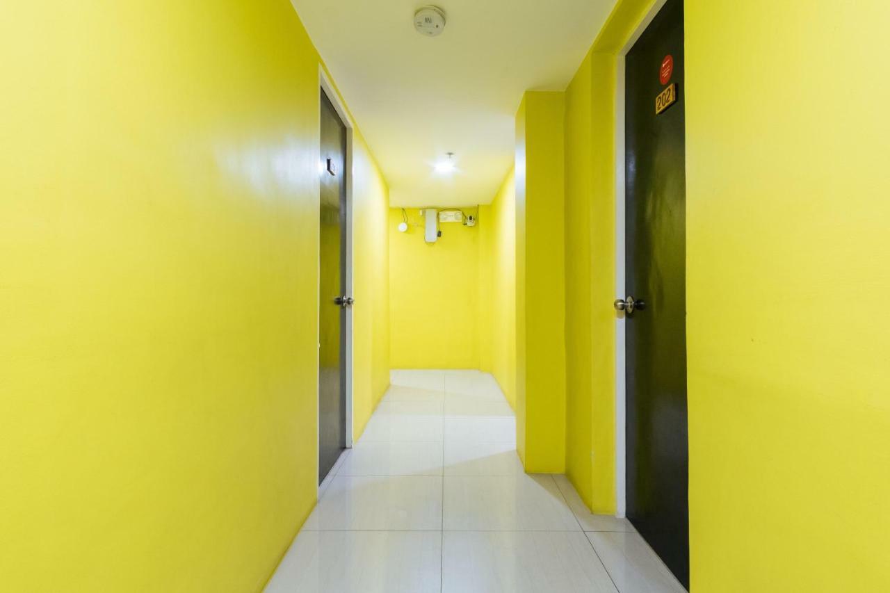 Hotel Reddoorz @ Belt 2*
