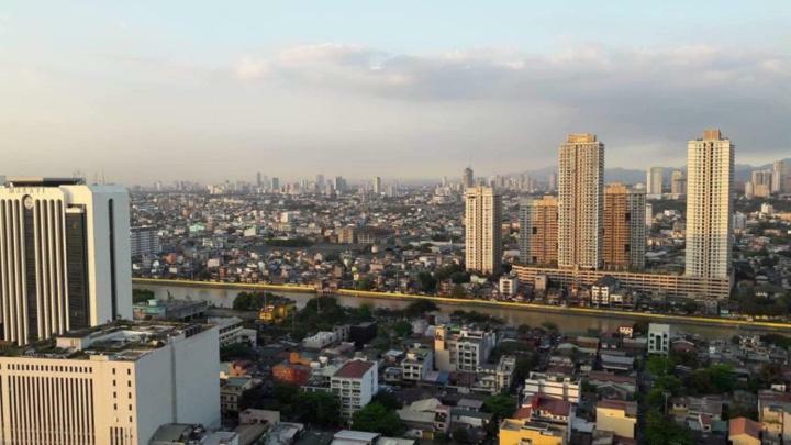 Apartment Seven Doors Apartment In Knightsbridge Residences Makati Manila