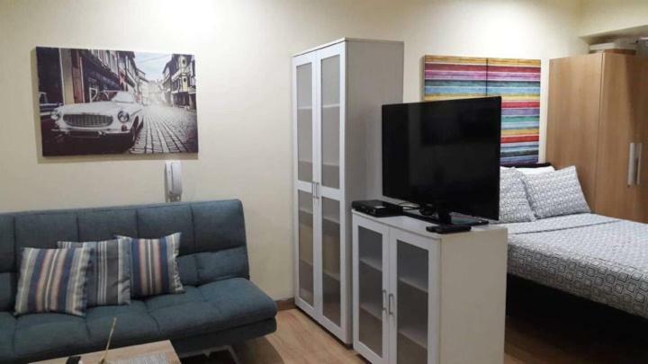 Seven Doors Apartment In Knightsbridge Residences Makati *