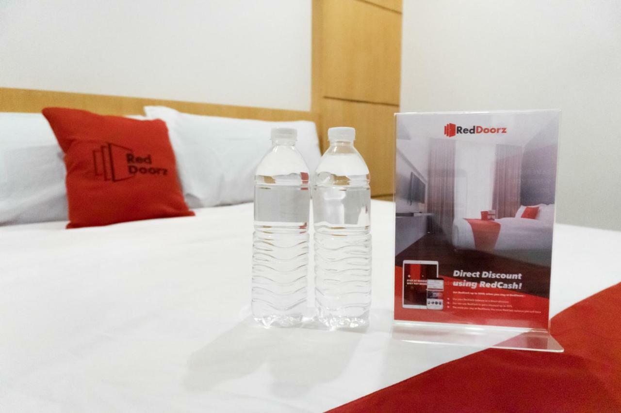 Reddoorz Near Starmall Alabang