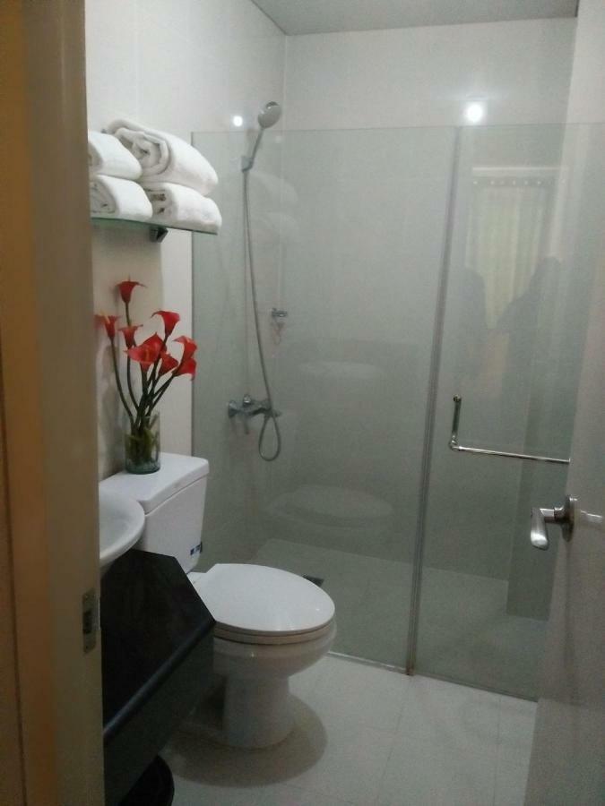 Near Airport Naia T3 * Manila