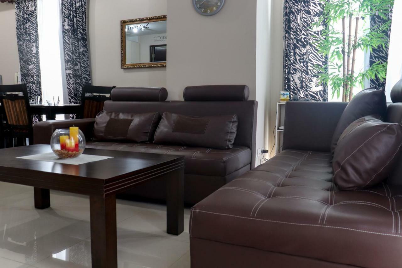 Cubao Manhattan Heights Unit 7a Tower D * Manila
