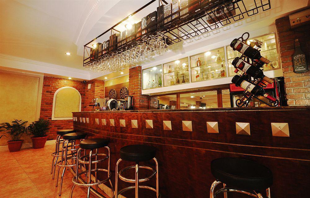 Executive Plaza Hotel 3*