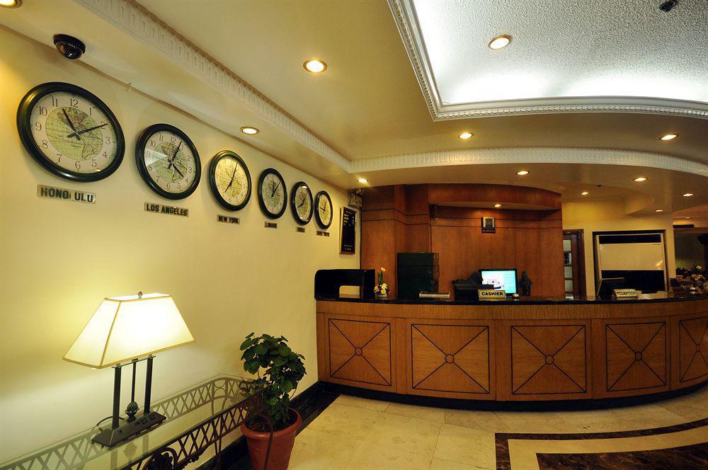 Hotel Executive Plaza 3*