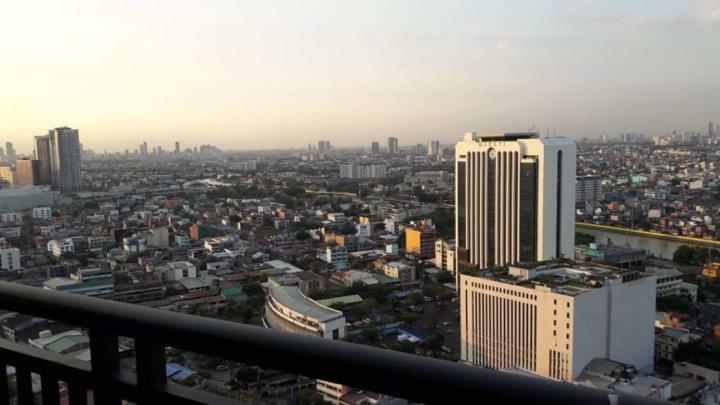 Seven Doors Apartment In Knightsbridge Residences Makati Apartment Manila