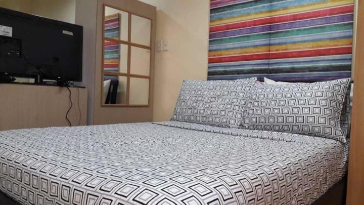 Seven Doors Apartment In Knightsbridge Residences Makati Apartment