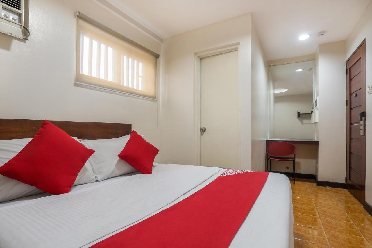 Oyo 392 Midcon Apartelle 2*