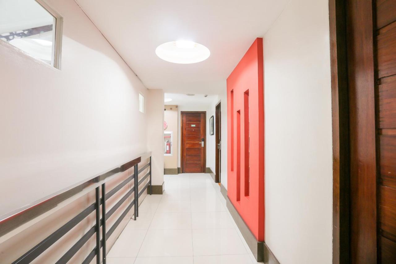 Hotel Oyo 392 Midcon Apartelle 2*