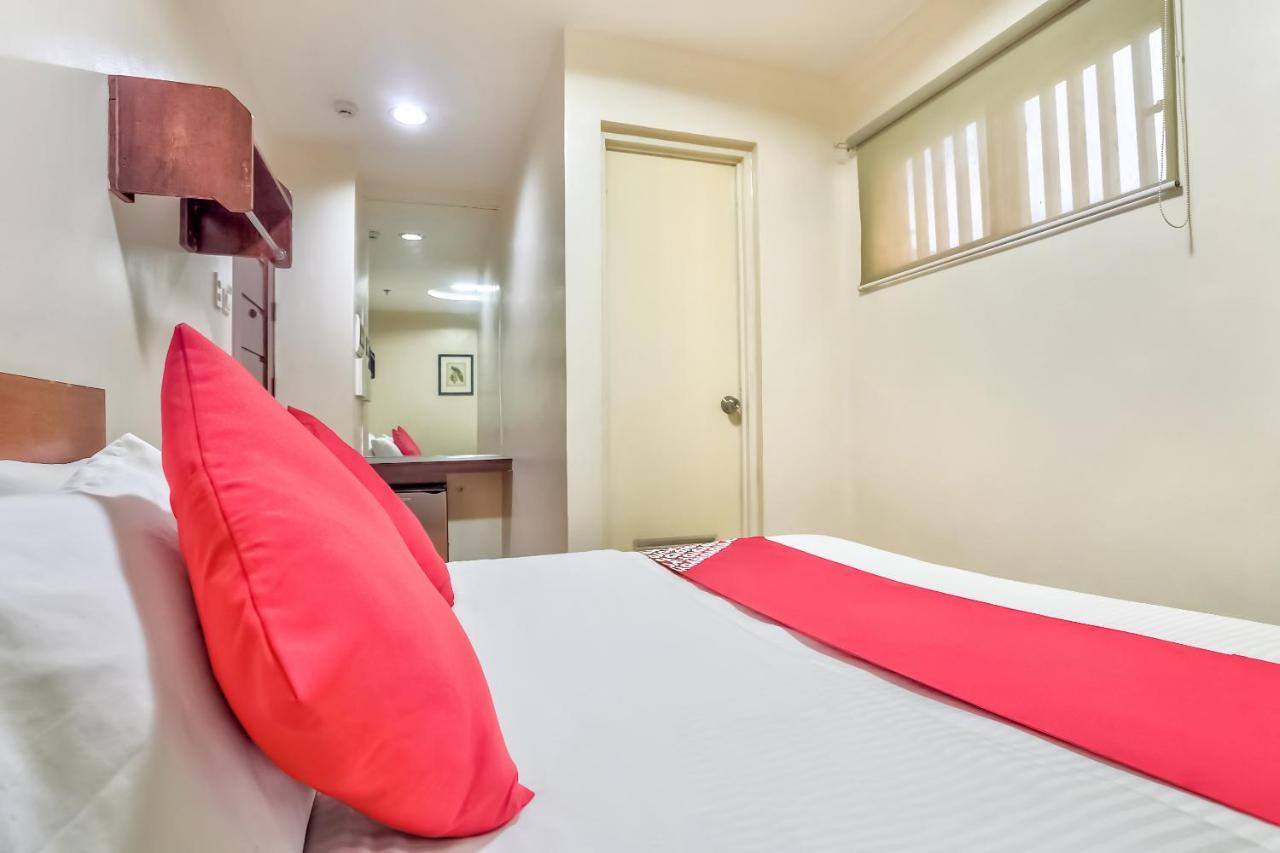 Oyo 392 Midcon Apartelle 2*