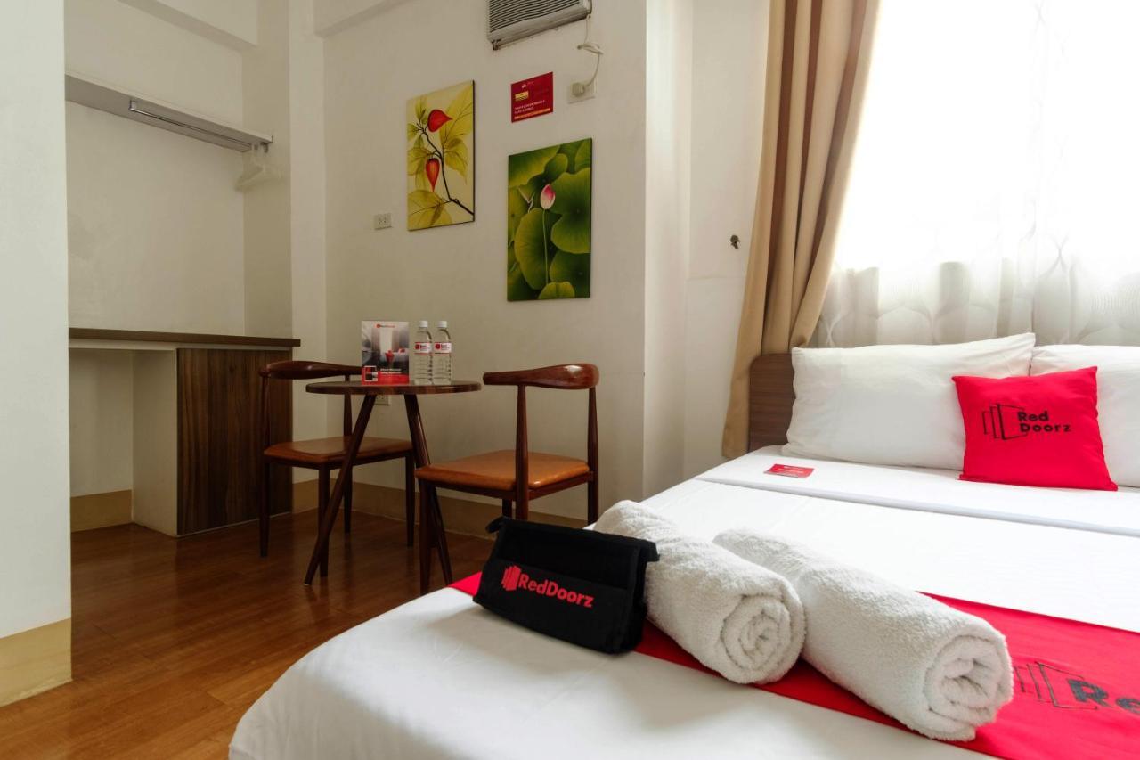 Reddoorz Near V Mapa Station Hotel Manila