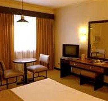 Rothman 3* Manila