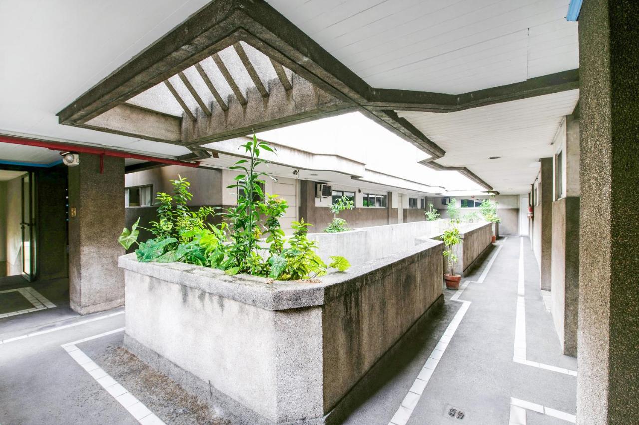 Hotel Oyo 242 Benson Apartelle Manila