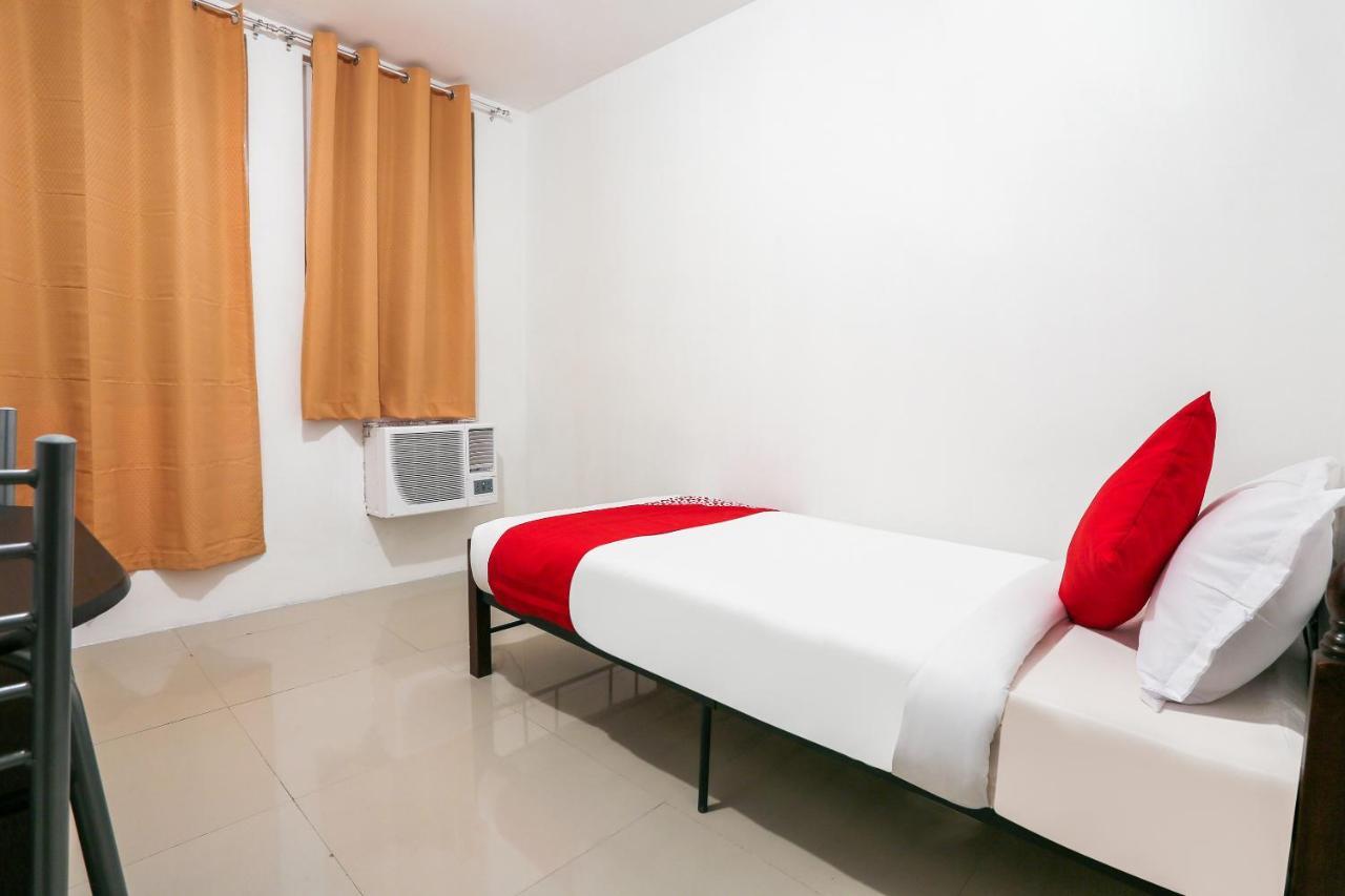 Hotel Oyo 226 The Orchard Tower 2*