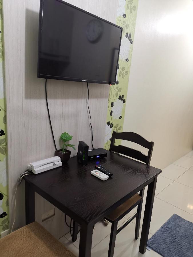 Oyo 433 Pbyy At Green Residences Condotel Hotel