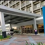 Sithonia Suite, Shore Residences Tower C Near Moa