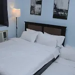 A2J Executive Studio Suite Near Venice Mall Bgc