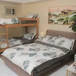 A2J Luxury Studio Near Venice Mall Bgc Taguig