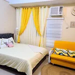 House Of B&Y At 101 Newport Across Naia T3