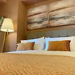 Royal Suite Linked To Venice With 200Mbps Wi-Fi