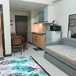 Newport City Condo Near Manila Airport Terminal 3