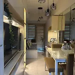Mel And Rose Place In S Residences Tower 1 Moa