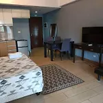 Mckinley Bgc Suite
