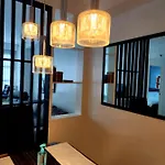 Cozy And Spacious Condo Unit With Free Netflix