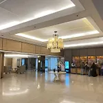 Shell Suite Infront Mall Of Asia W/ Netflix Wifi