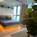 Bgc Uptown Chic & Chill Pad