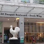 Alps Guesthouse At 150 Newport Blvd Near T3