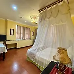 White Knight Hotel Intramuros