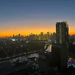 Near Bgc Makati Ortigas 1Br Wi-Fi Netflix Balcony
