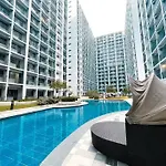 Shabby Chic & Contemporary Condo