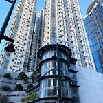 Bgc - Two Bedroom Condo With Game Room With 400Mbps Wifi- 09