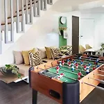 Bgc - Two Bedroom Condo With Game Room With 400Mbps Wifi- 09
