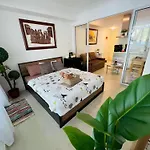 Quelson\'S Pad In Azure Beach Resort Residences With Wave Pool Access
