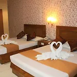 Rosas Garden Hotel