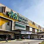 Trees Residences Staycation Evol\'S Place