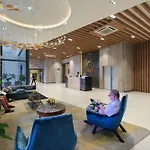 Bgc 2Br Uptown Parksuites With Balcony And Bathtub