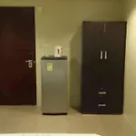 Spacious Studio Apartment B305