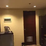 Spacious Studio Apartment B302