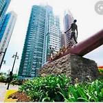 Cozy View Bgc Staycation