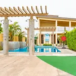 Cozy Deluxe Studio Fully Furnished Condo For Rent