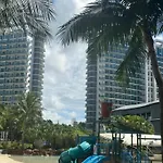Staycation With Wave Pool At Azure Urban Residence