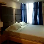 Cozy Unit In Makati