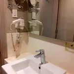 Cozy Unit In Makati
